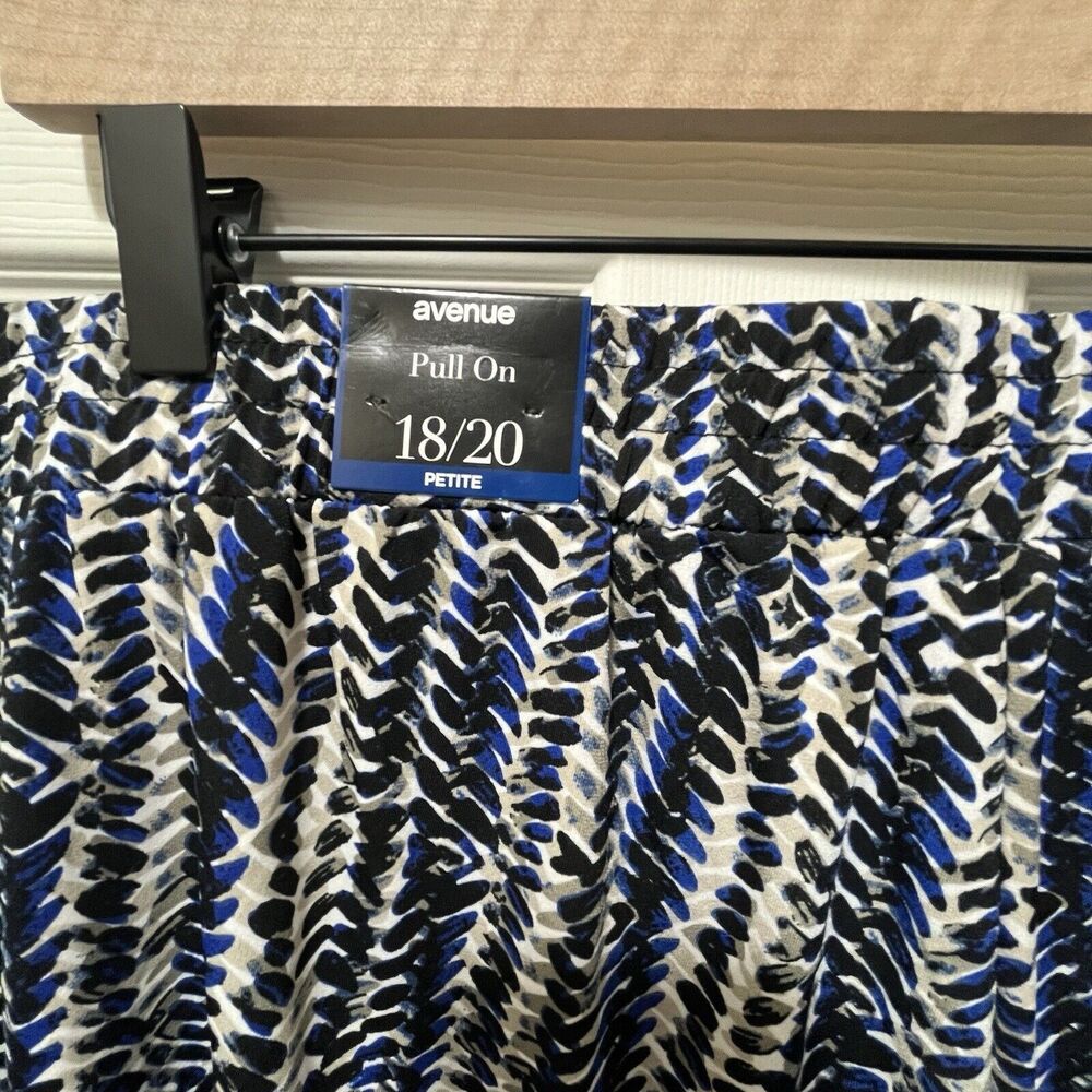 Avenue Pull On Leggings Black White Blue, Womens Size 18 / 20 Petite Pockets NWT - Picture 6 of 6